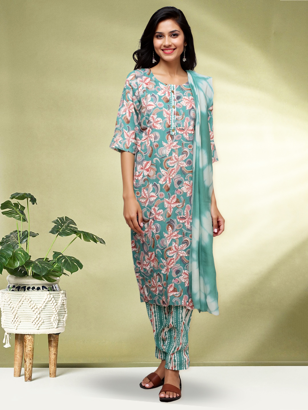 Fresh Aura Ensemble Printed Straight Kurta with Pant & Dupatta Set