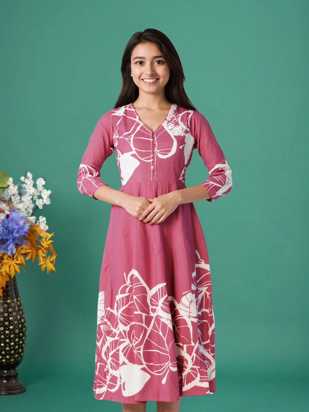 Picture of Elegant Leaf-Print Stylish V-Neck Kurti