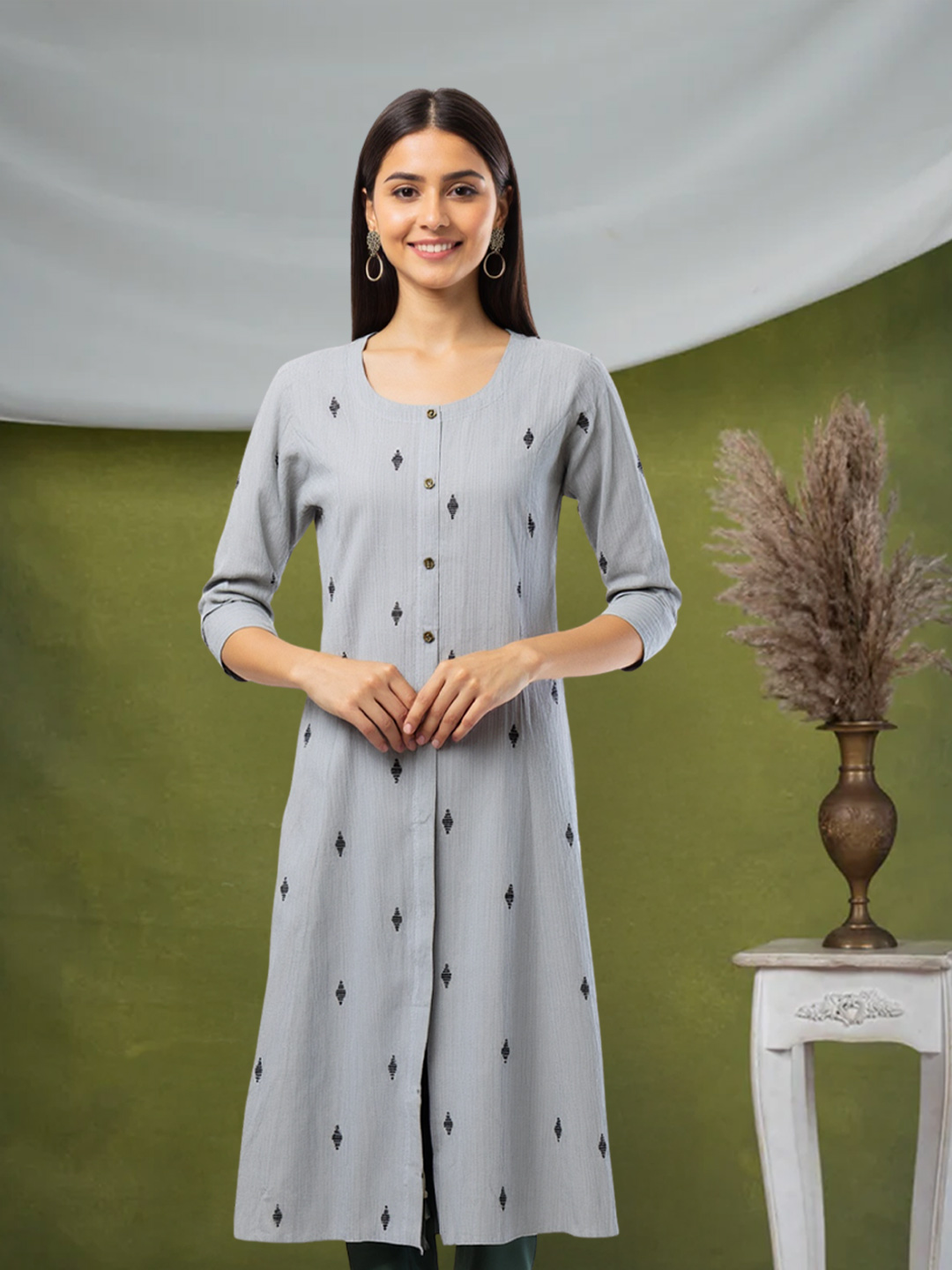 Self Texture with Minimal Embroidered Straight Kurta