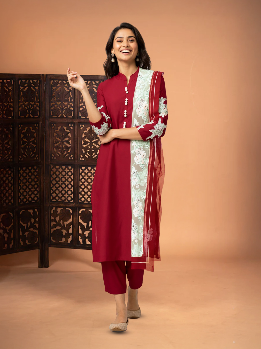 Floral Embroidery Three-quarter Sleeves kurta with Pant & Embroidered Dupatta Set