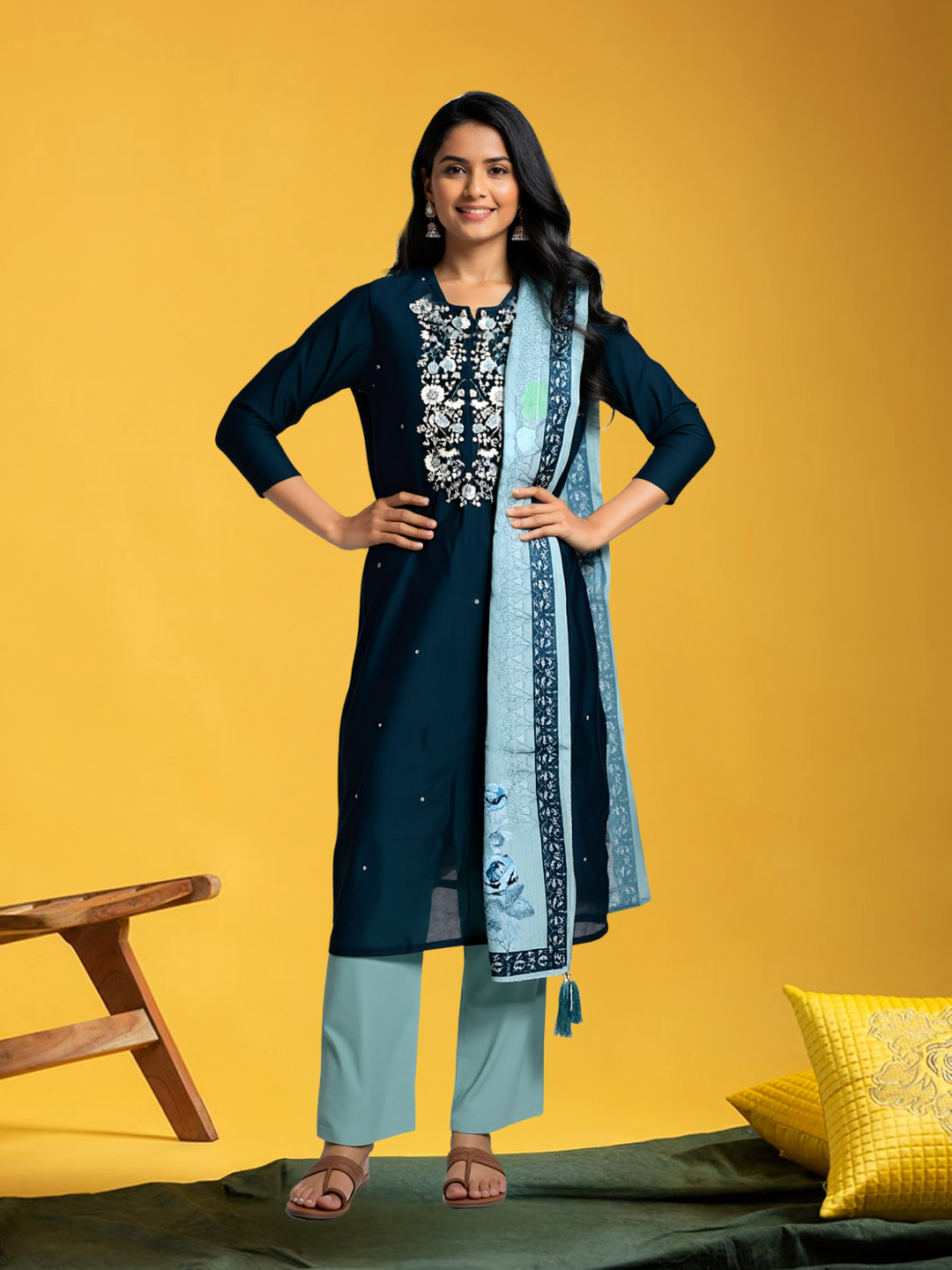 Ethnic Tradition Embroidery Kurta with Pant & Dupatta Set