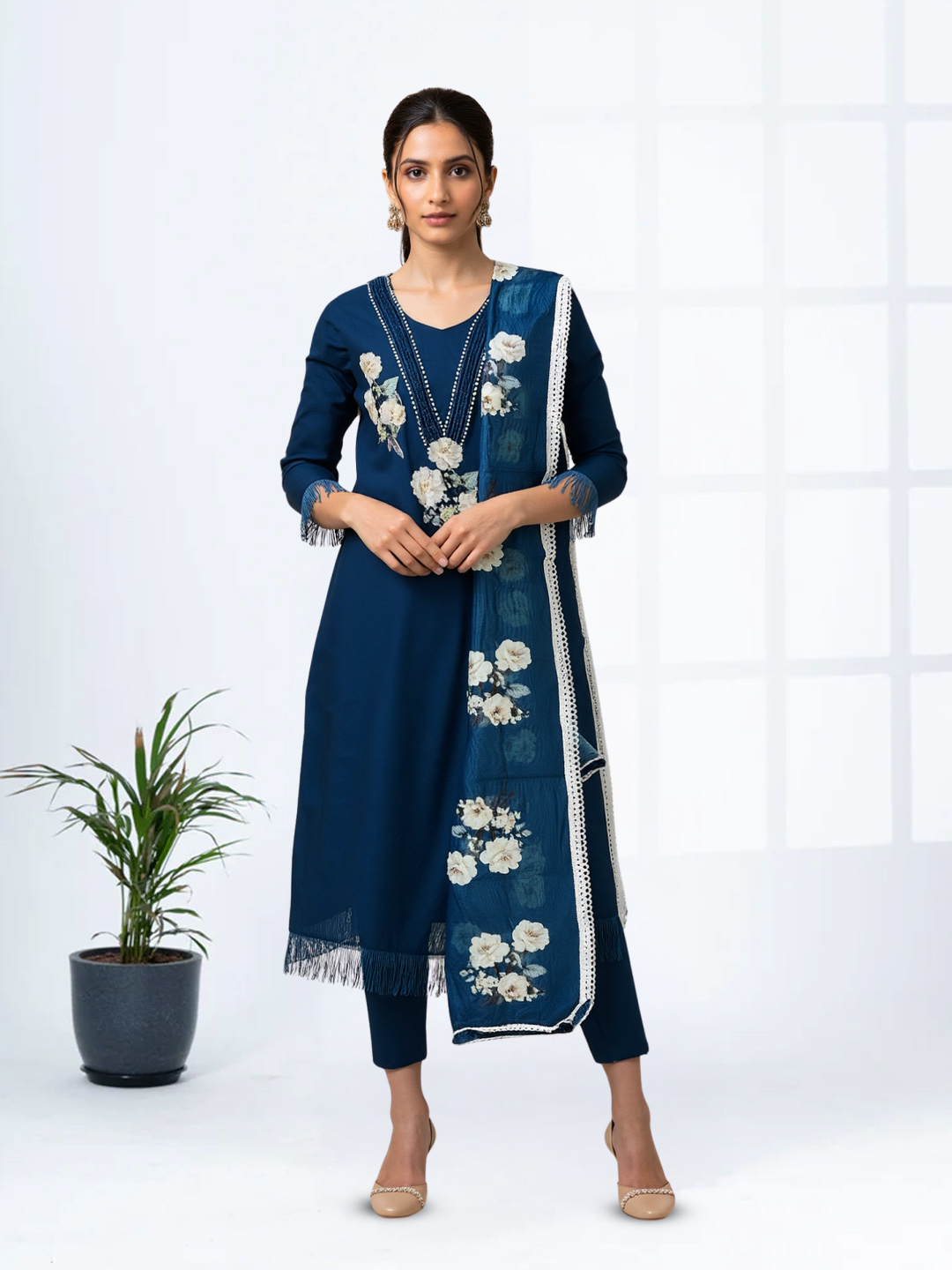 Graceful Ethnic Floral Embroidered V-Neck Salwar Suit Set