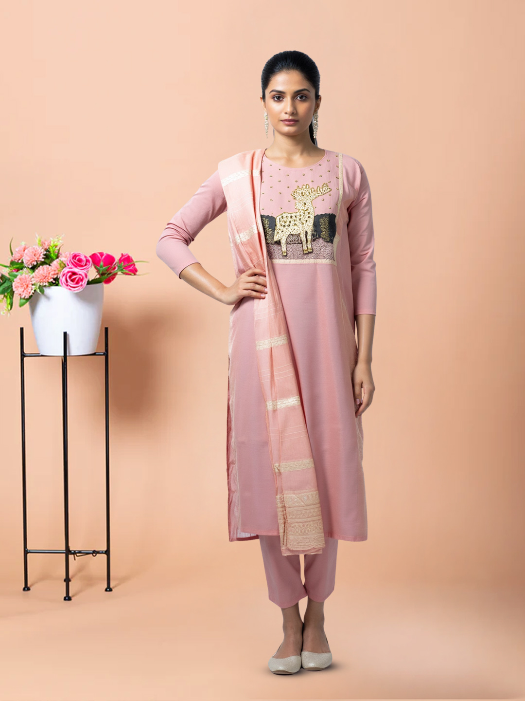 Elegant Ethnic Tradition Round Neck Kurta with Pant & Dupatta Set
