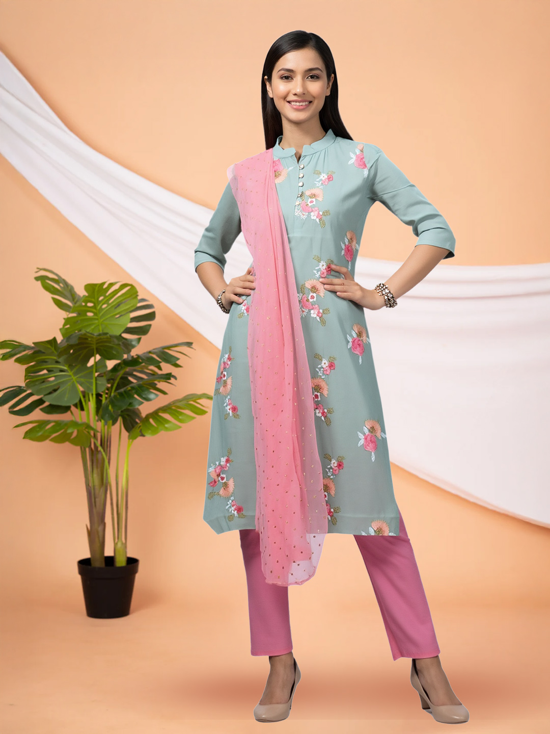 Elegant Embroidered Mandarin Collar Salwar Suit Set