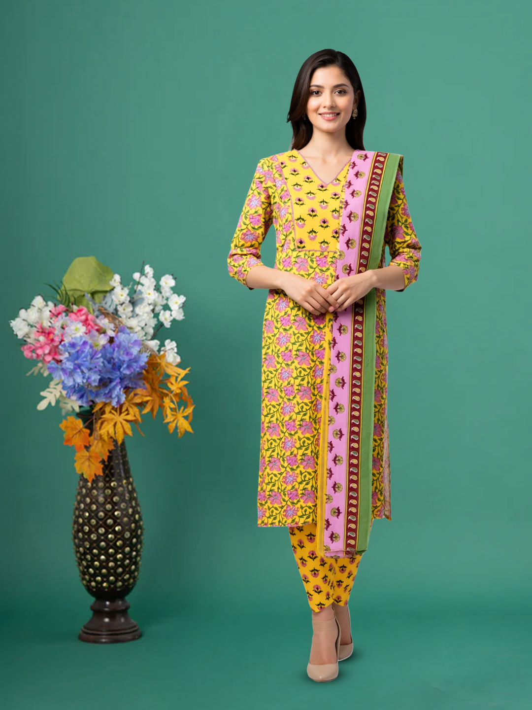 Elegant Floral Print Straight Cut Kurta with Pant & Dupatta Set