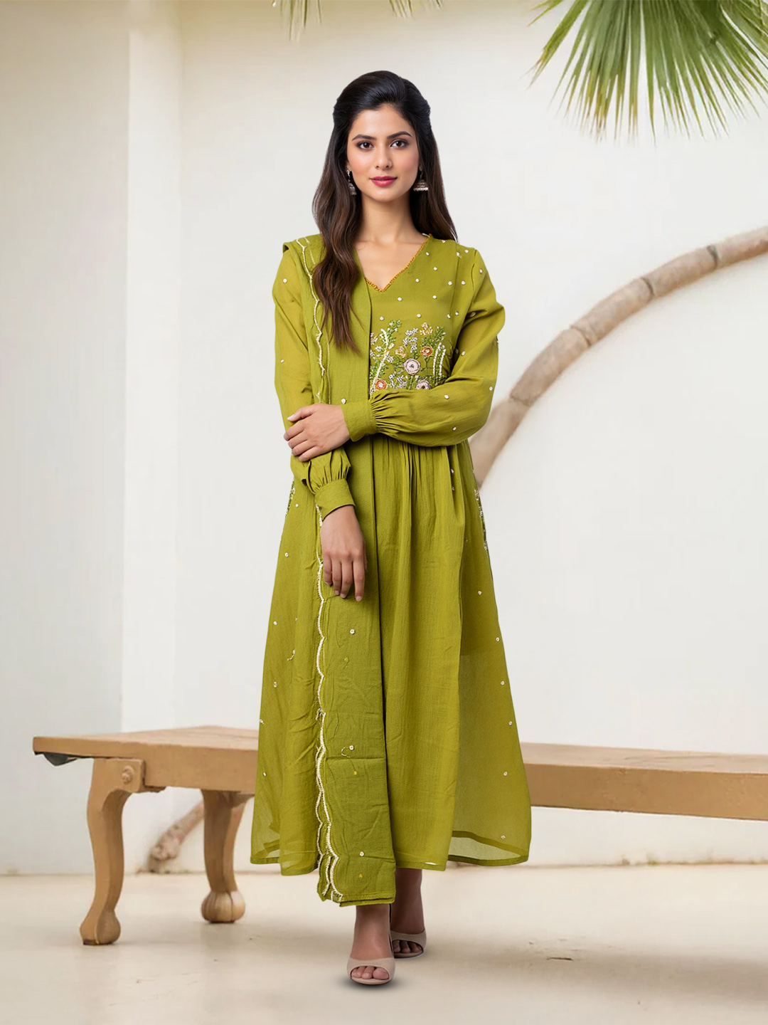 Elegant Floral Embroidered V-Neckline Salwar Suit Set