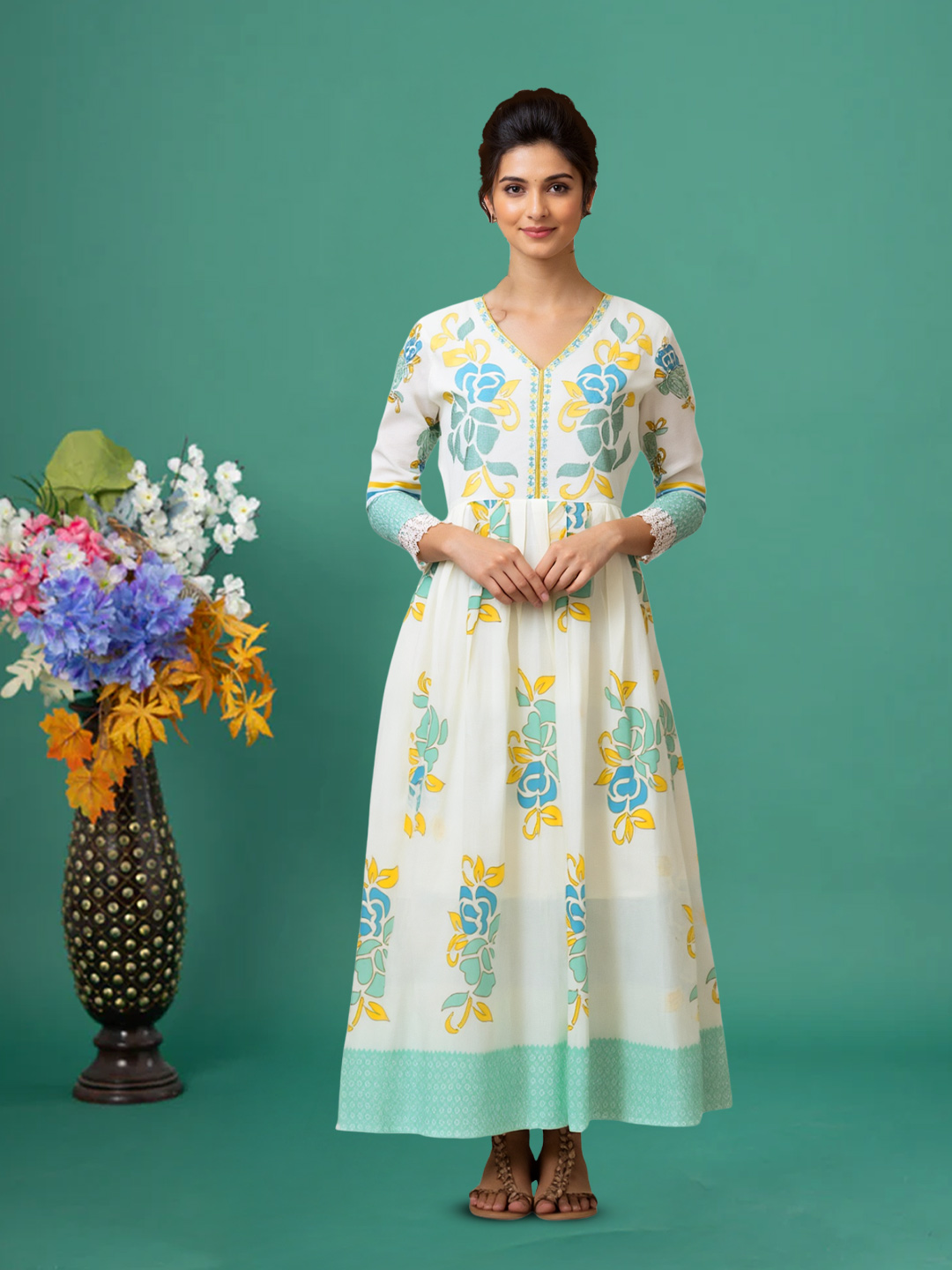 Elegant Floral V-Neckline Anarkali Kurta 