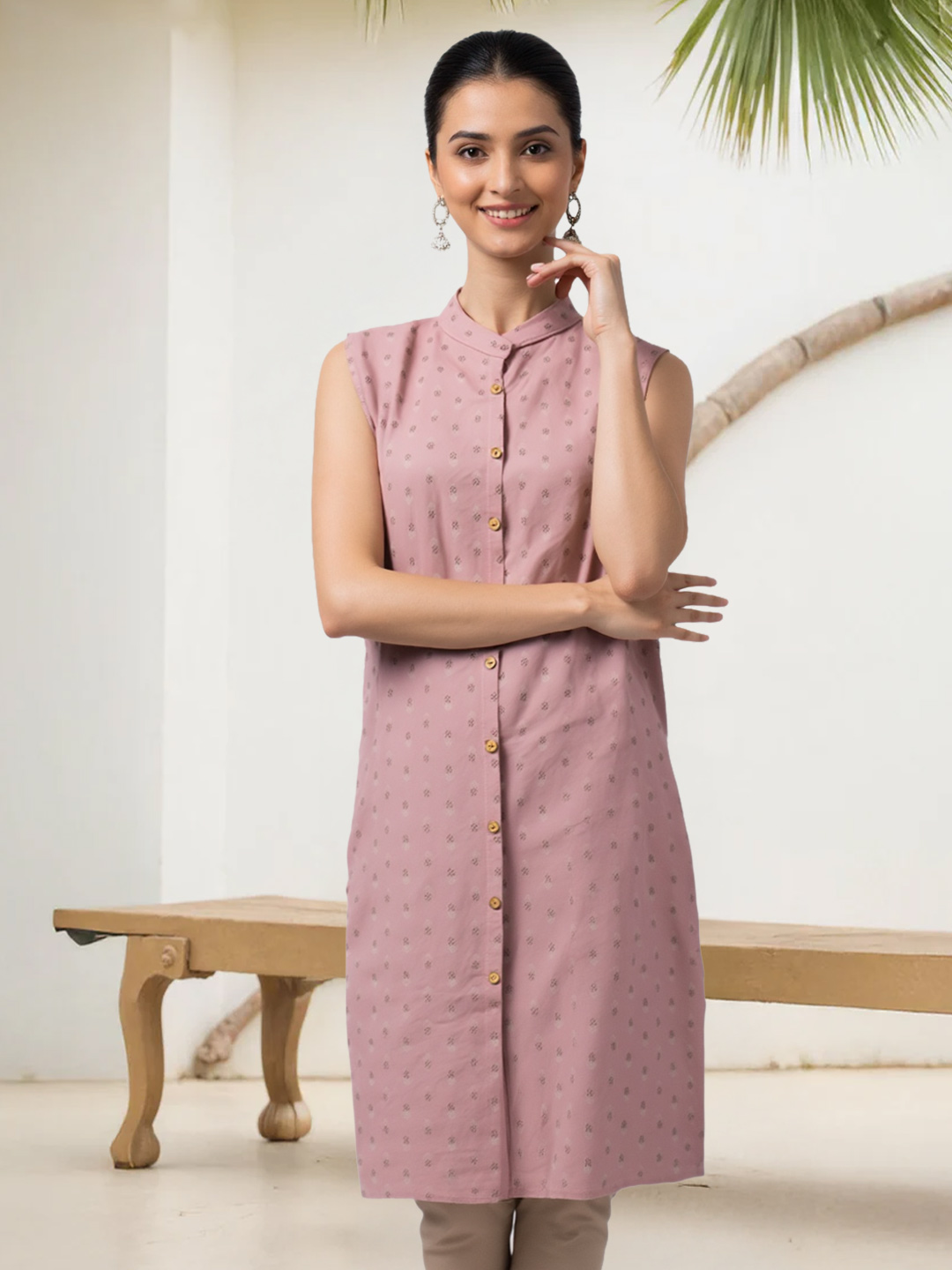 Sleeveless Collar Neck  Straight-Cut kurta
