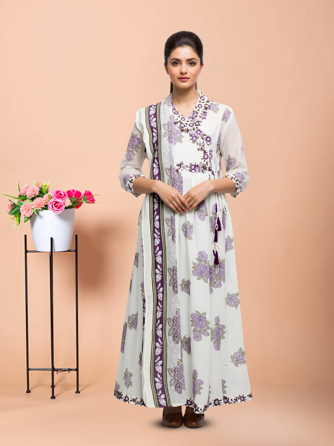 Floral Embroidery Wrap-Style V-Neck Kurti with Dupatta Set