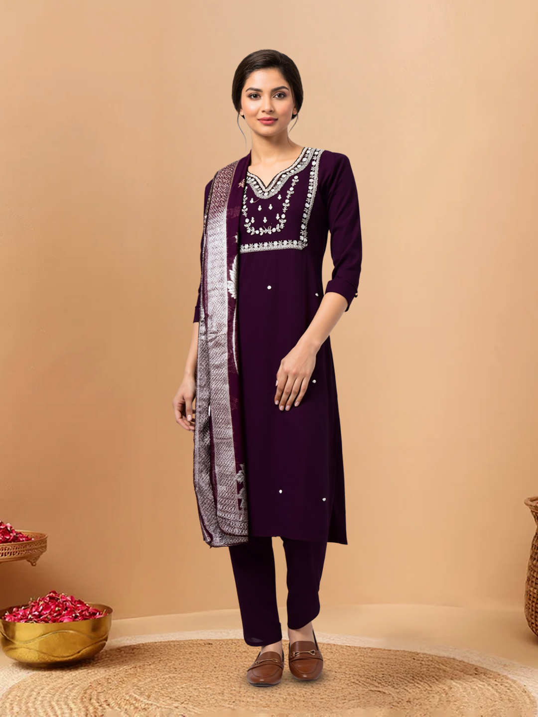 Elegant Aari Work Sequinned  Salwar Suit Set