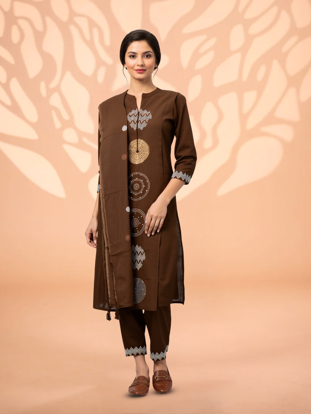 Sophisticated Printed High Round Neck Salwar Suit Set