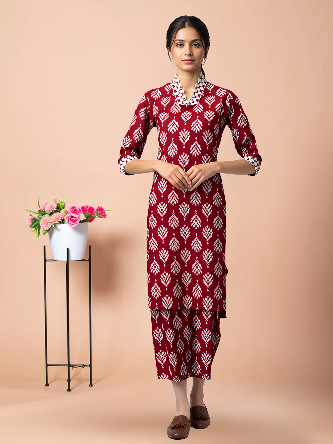 Picture of Elegant Ethnic Print Classic V-Neck Kurta with Pant Co-Ord Set
