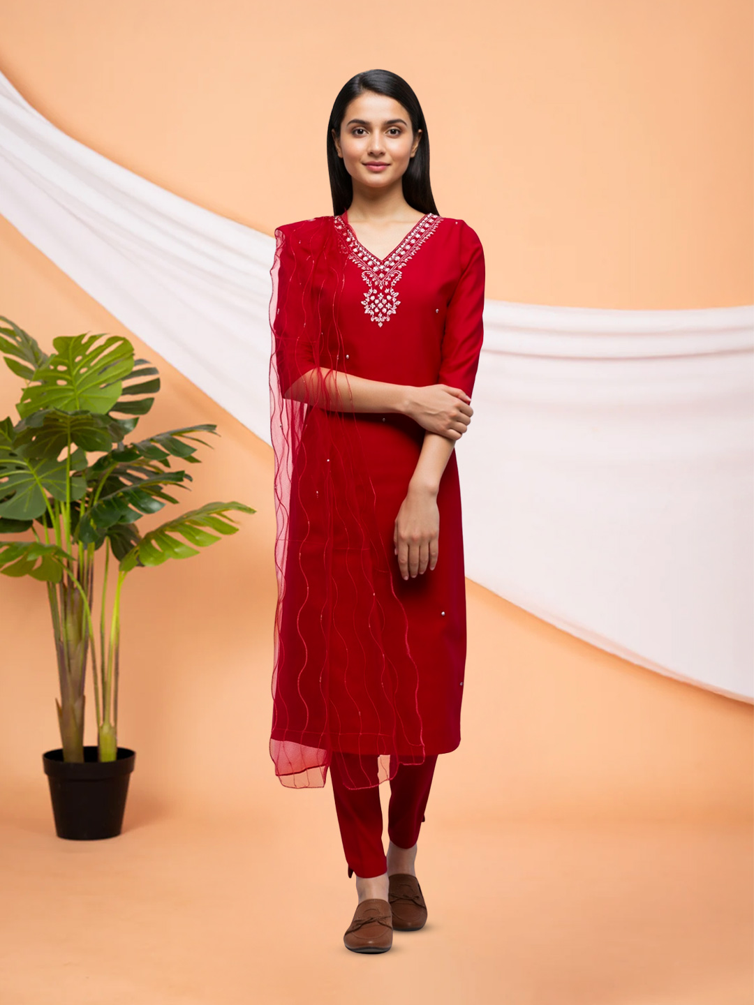 Elegant V-Neck Floral Embroidery Salwar Suit Set