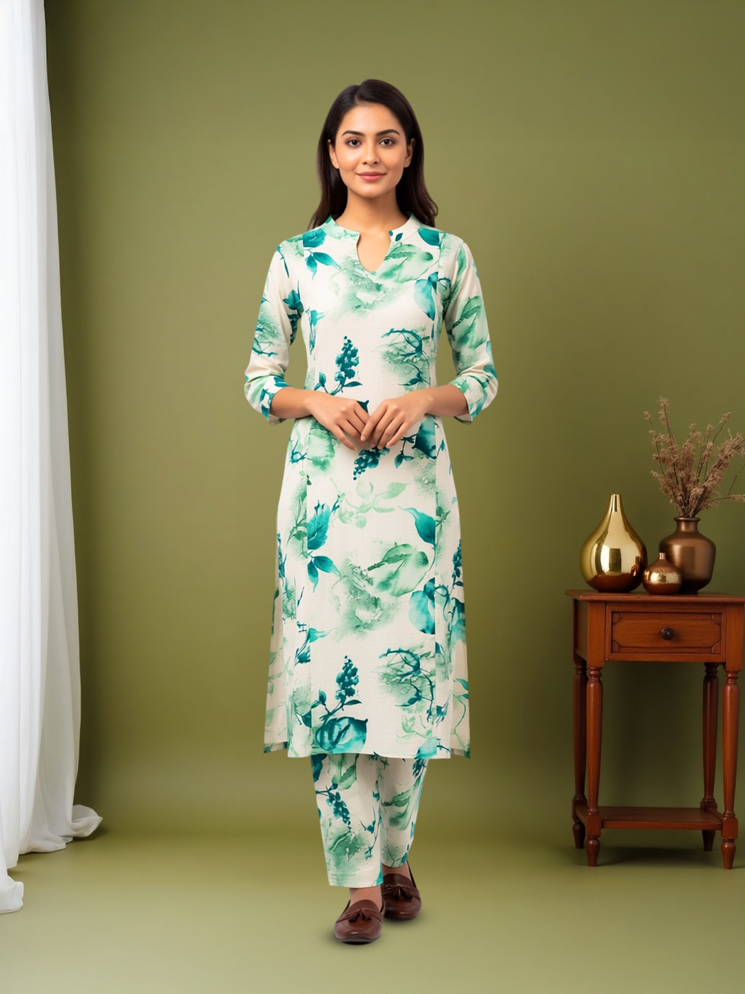 Stylish V-Notch Neckline Printed Kurta with Pant Co-Ord Set