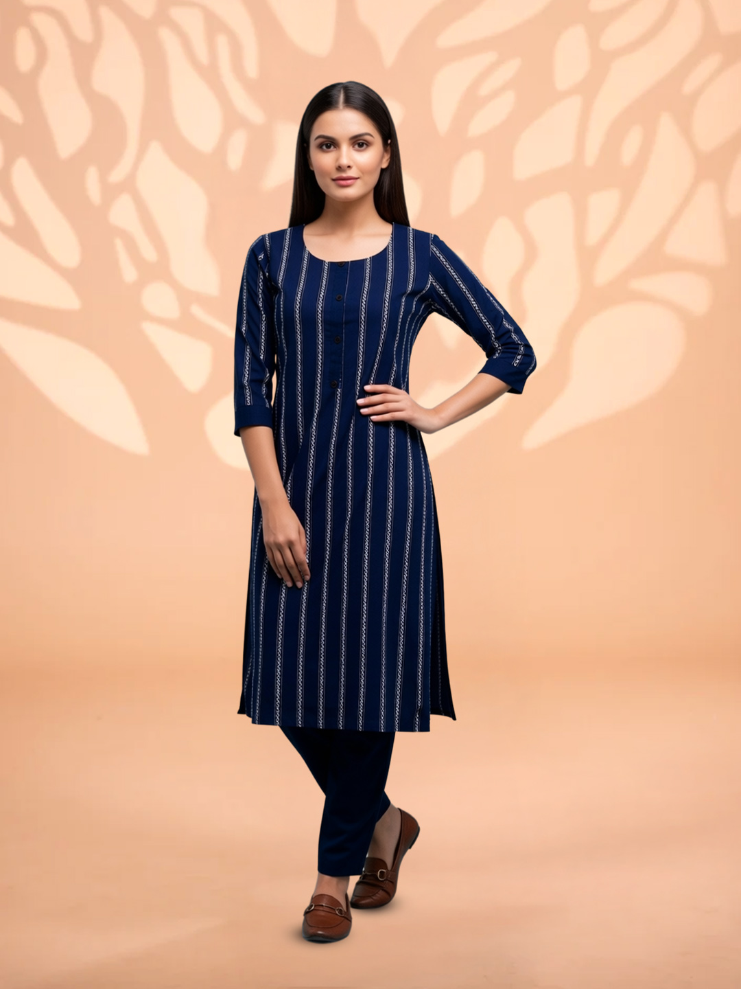 Vertical Stripe Pattern Straight-Cut Kurta with Pant Set