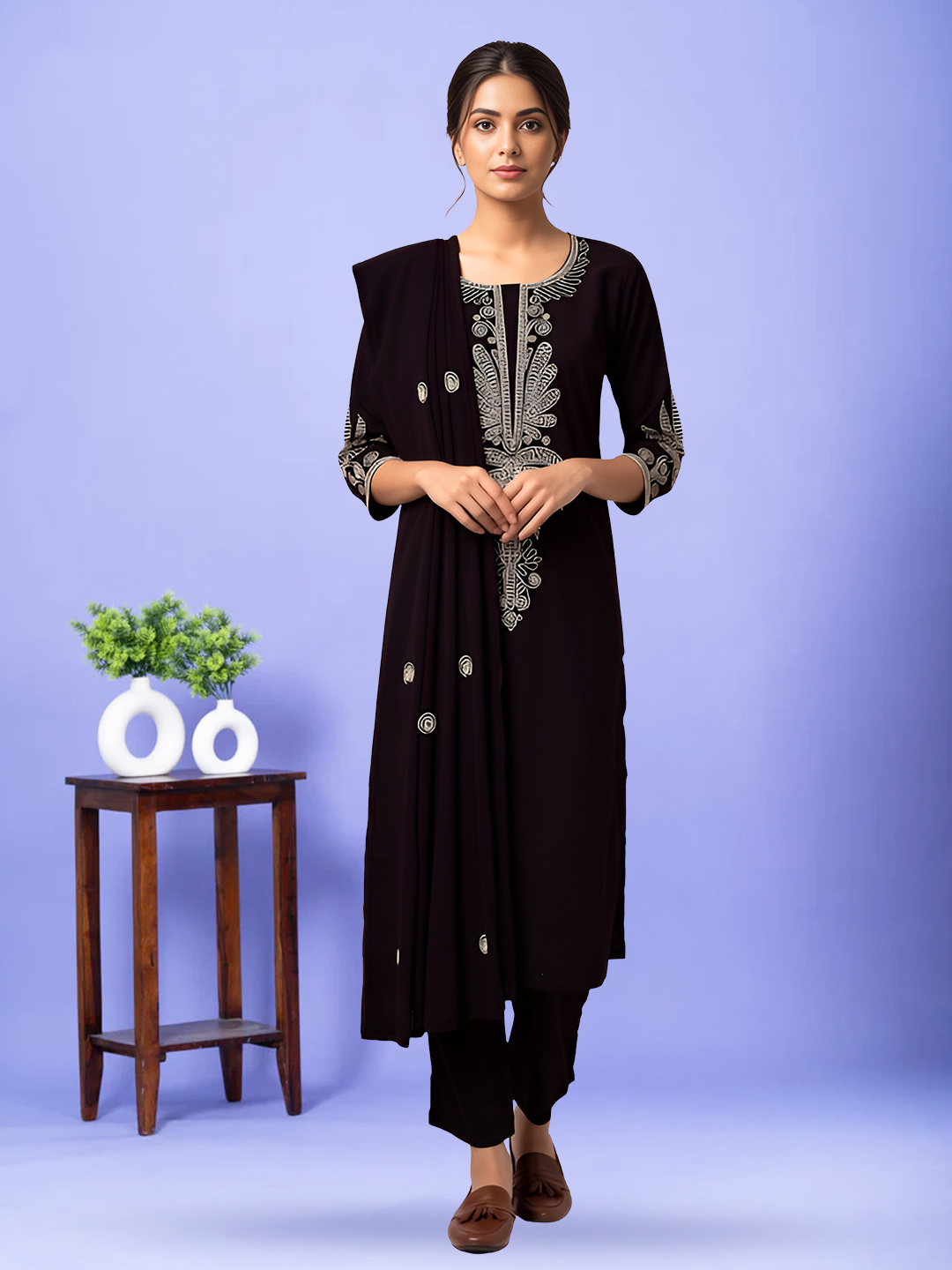 Elegant Embroidery Thread Work Salwar Suit Set