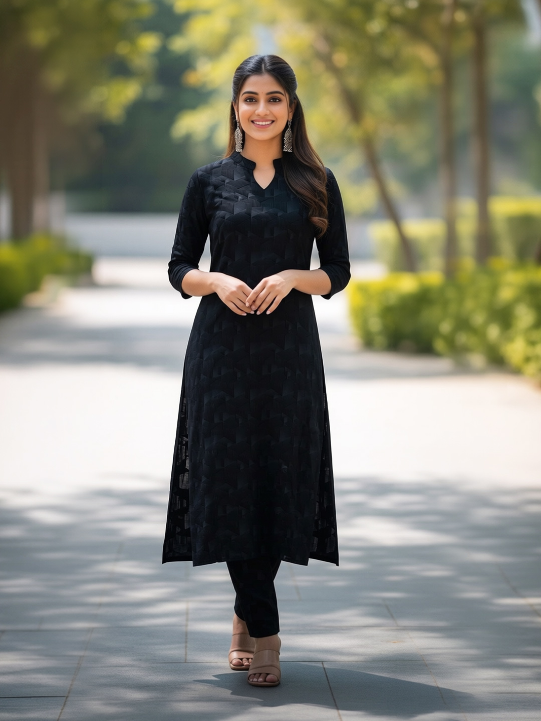 Picture of Stylish Notched Round Neckline Kurta with Pant Co-Ord Set