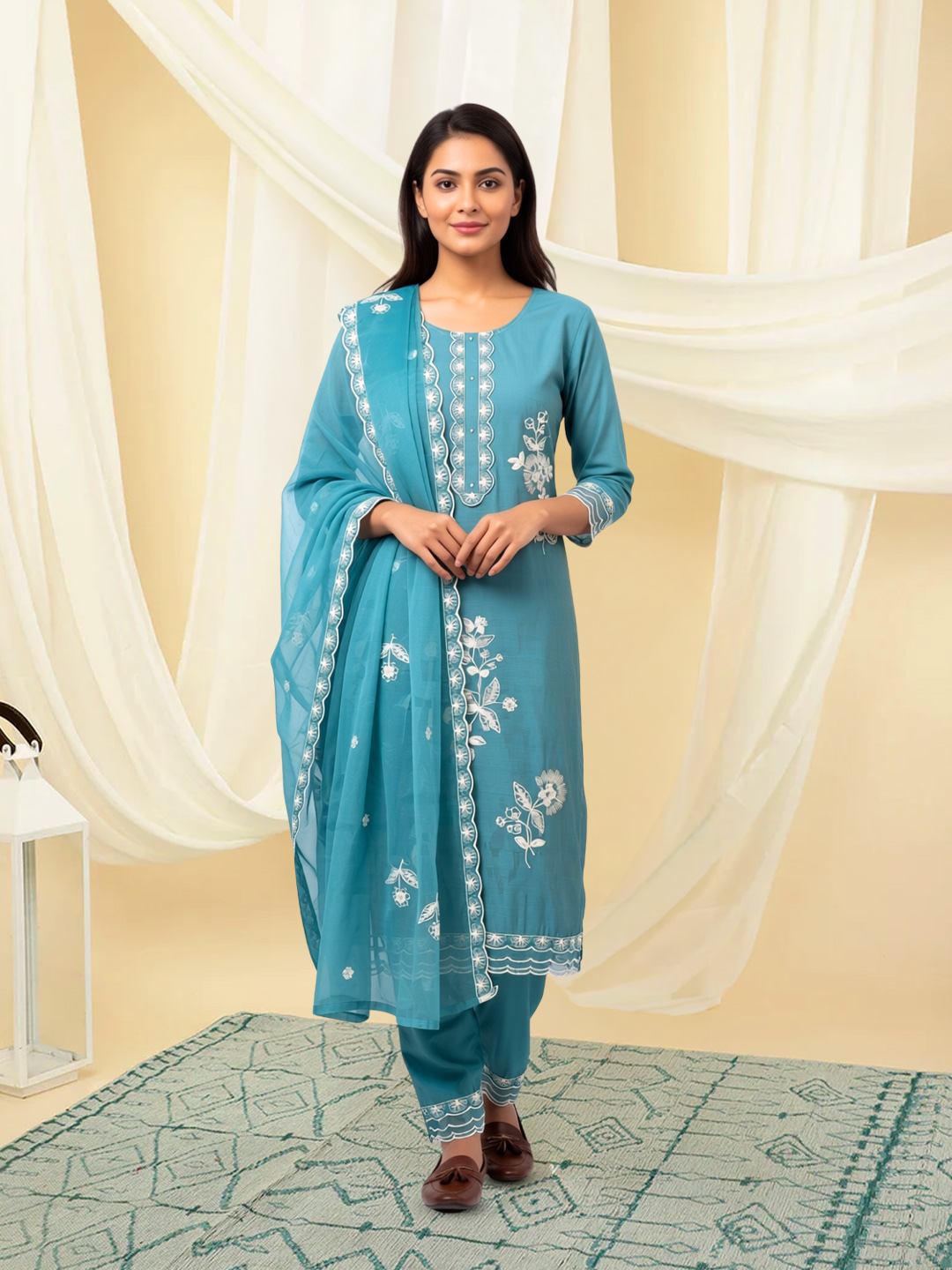 Threadwork Detailed Embroidered Traditional Salwar Suit Set